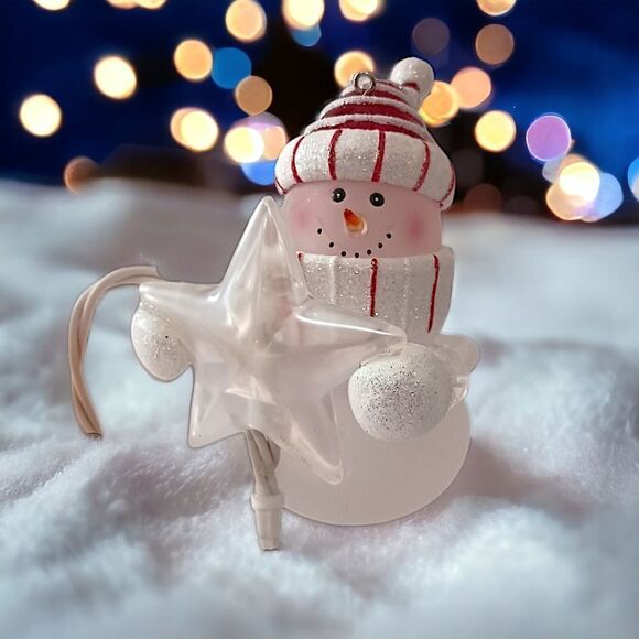 Department 56 Light Up Snowman Ornament With Star Chaser Boxed Acrylic Frosted. - Picture 13 of 16